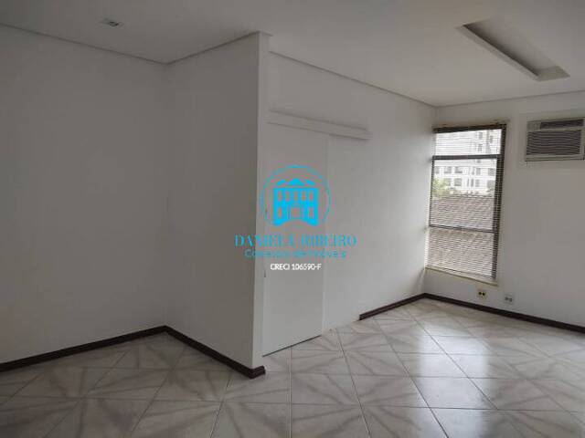 #588 - Sala para Venda em Santos - SP