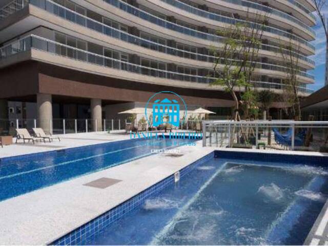 #798 - Apartamento para Venda em Santos - SP