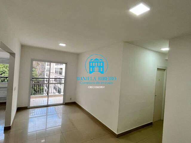 #929 - Apartamento para Venda em Santos - SP