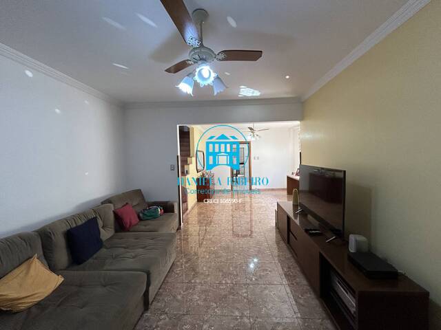 #975 - Casa para Venda em Santos - SP - 2