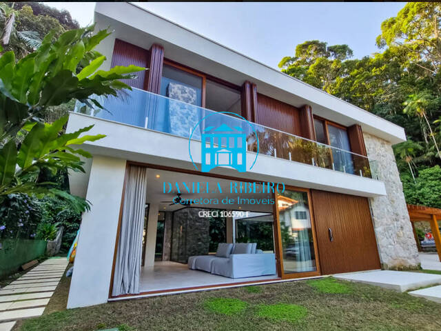 #1100 - Casa para Venda em Caraguatatuba - SP - 2