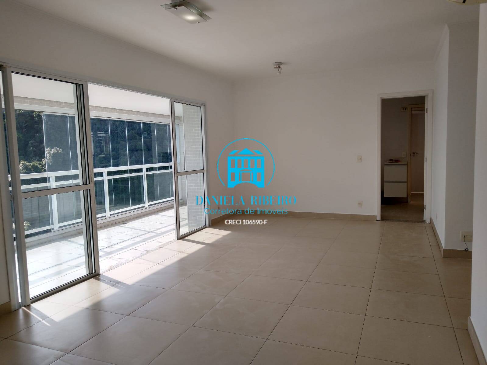 Apartamento à venda com 3 quartos, 131m² - Foto 4