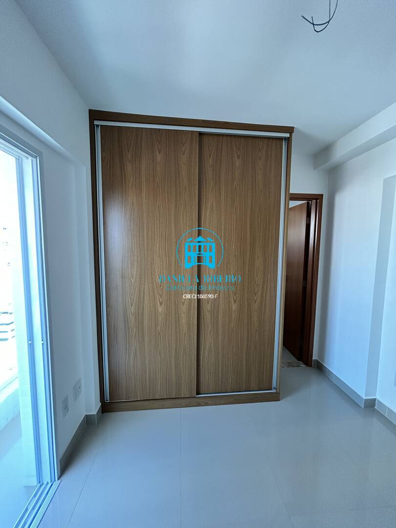Apartamento para alugar com 2 quartos, 68m² - Foto 5