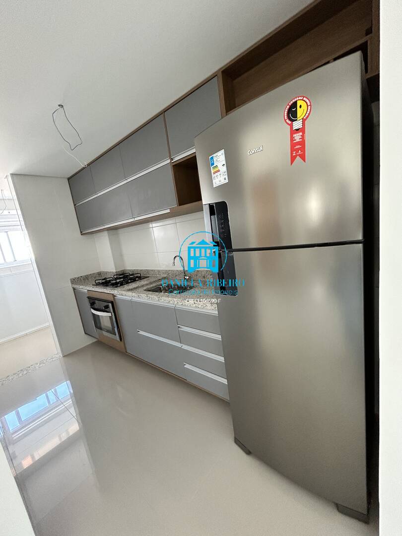 Apartamento para alugar com 2 quartos, 68m² - Foto 13