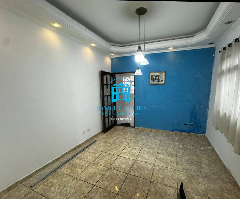 Casa à venda com 3 quartos, 262m² - Foto 1
