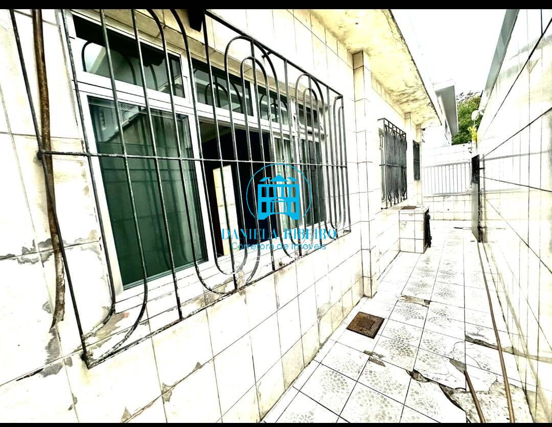 Casa à venda com 3 quartos, 262m² - Foto 6
