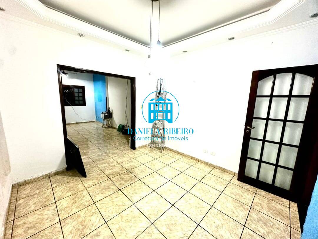 Casa à venda com 3 quartos, 262m² - Foto 5