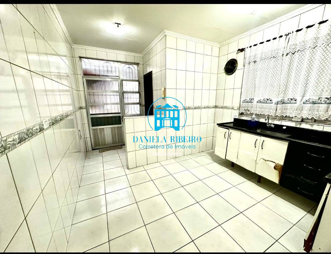 Casa à venda com 3 quartos, 262m² - Foto 14