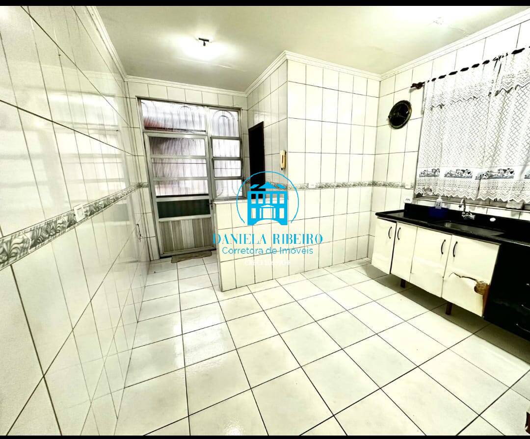 Casa à venda com 3 quartos, 262m² - Foto 28