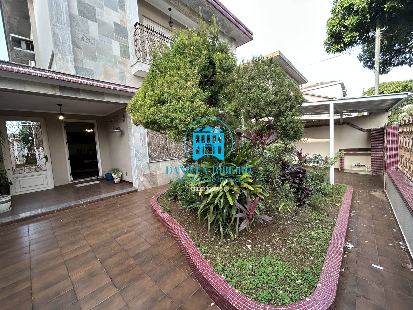 Casa, 3 quartos, 246 m² - Foto 1