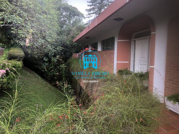 Casa para alugar com 7 quartos, 585m² - Foto 4