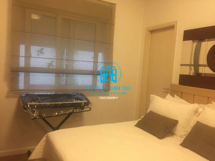Casa à venda com 4 quartos, 300m² - Foto 25