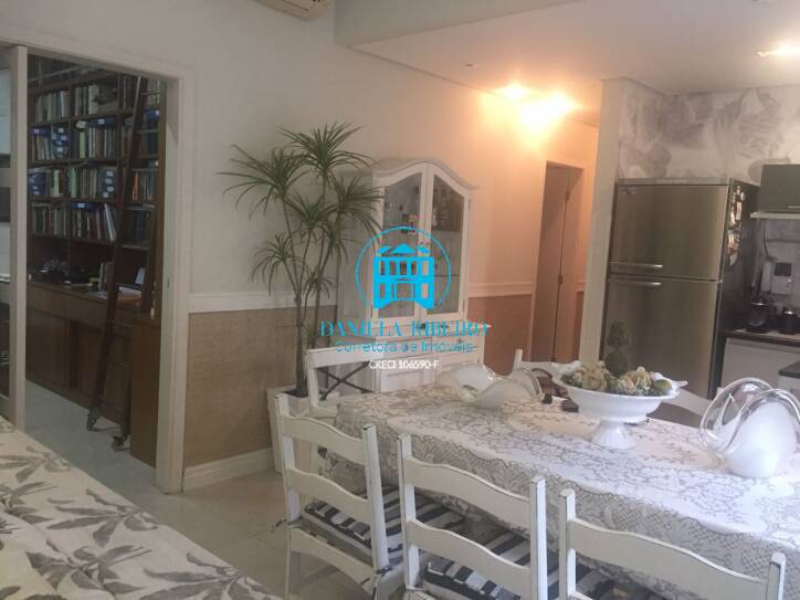 Casa à venda com 4 quartos, 300m² - Foto 9