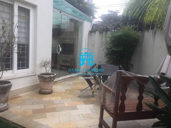 Casa à venda com 4 quartos, 300m² - Foto 35