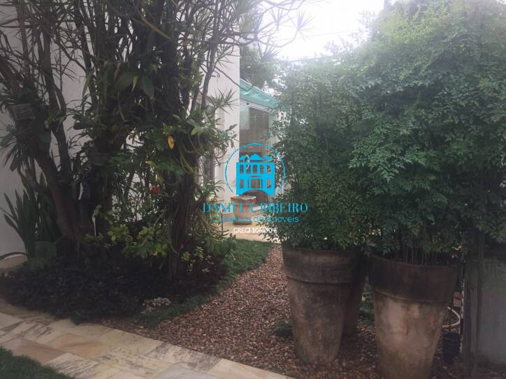 Casa à venda com 4 quartos, 300m² - Foto 53